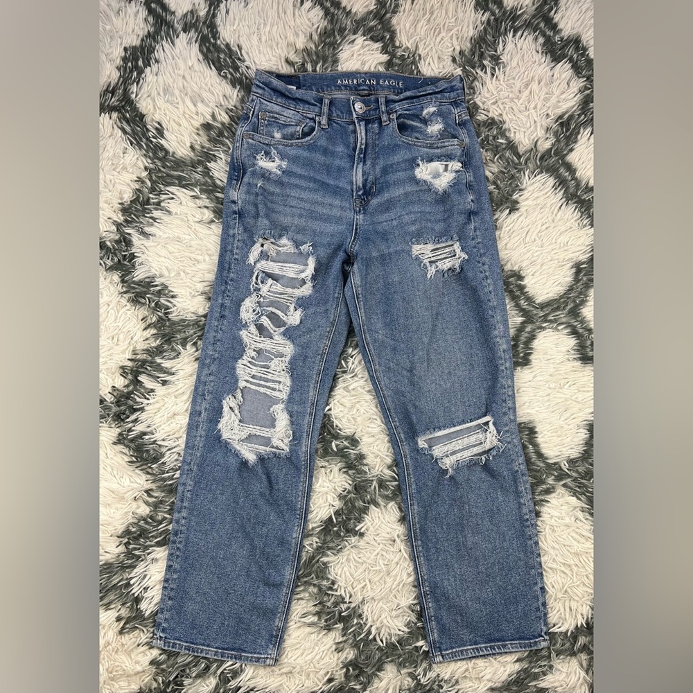 American Eagle Women's Blue Highest Rise 90's Boyfriend Distressed Jeans Size 8